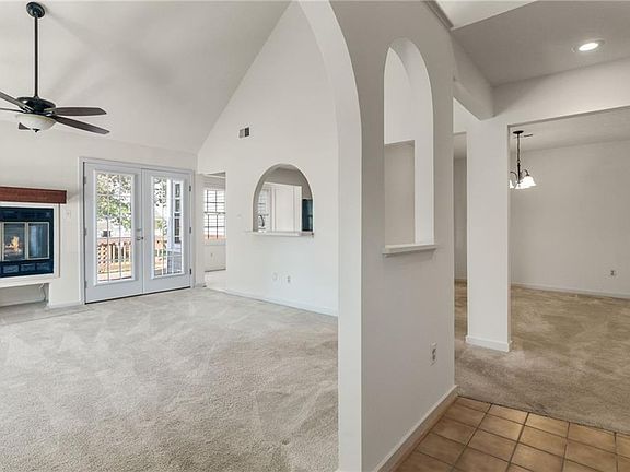 5th image of 6188 Rolling Forest Cir