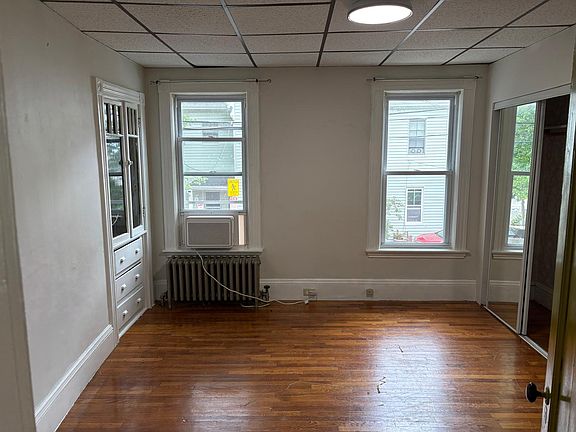 5th image of 100 Porter St #1