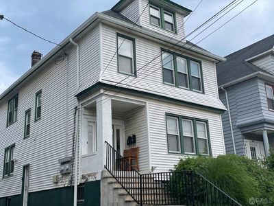 382 Livingston Ave, New Brunswick, NJ, 08901