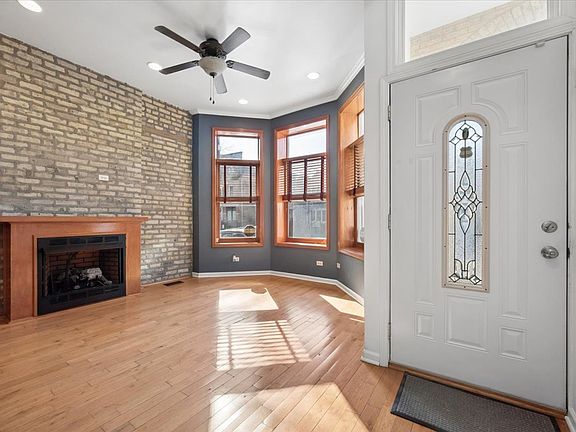 2nd image of 1129 N Mozart St #1