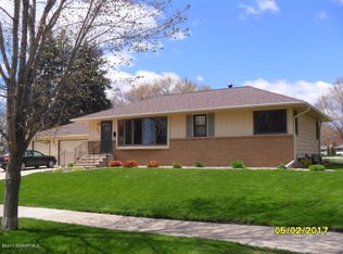 203 18th St NW, Austin, MN 55912