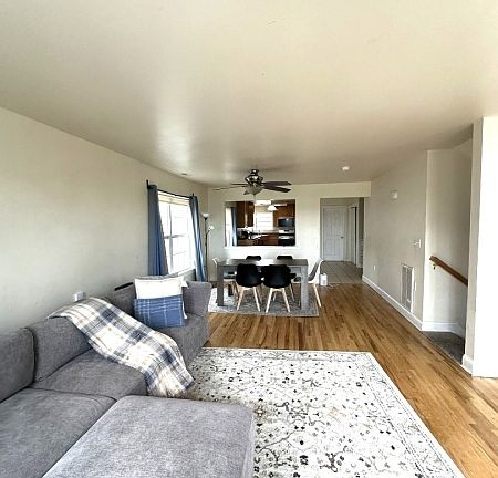 2nd image of 178B Front St