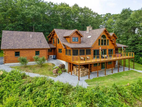 50 Marjories Walk, Gilford, NH 03249