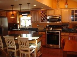 4 Prescott St, Newmarket, NH 03857