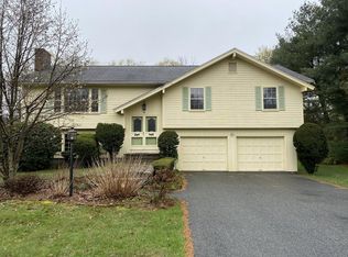 4 Village Cir, Lexington, MA 02420