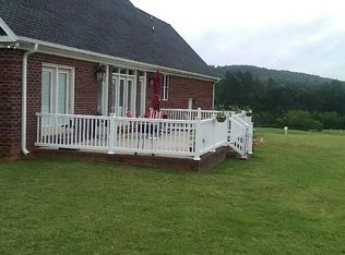 2534 High Meadow Dr, Asheboro, NC 27205