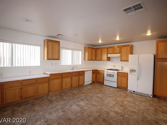 4th image of 8386 Oppenheimer St