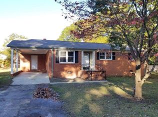 318 Vine Hill Rd, Greenville, SC 29607
