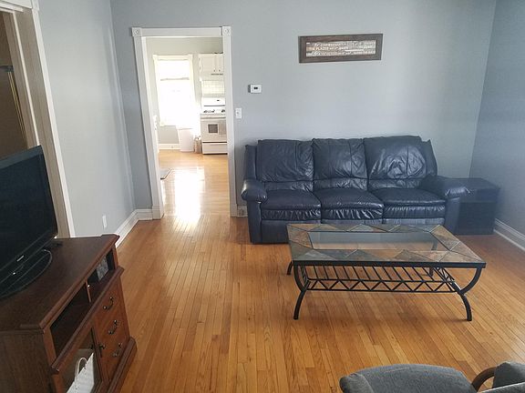 3rd image of 1856 Taylor St NE #1