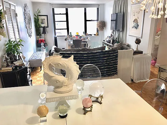 Rented by Highline Residential | media 3