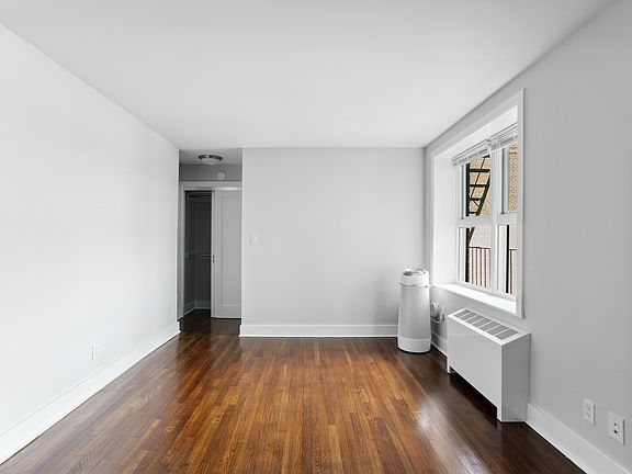 2nd image of 20-31 Seagirt Blvd #5B