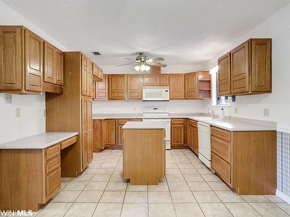 3rd image of 7449 Riverwood Dr E