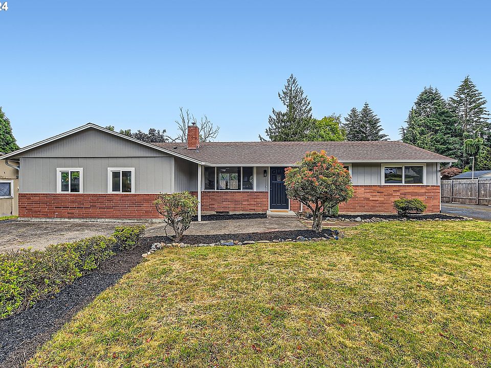 1st image of 7607 NE 65th Ct