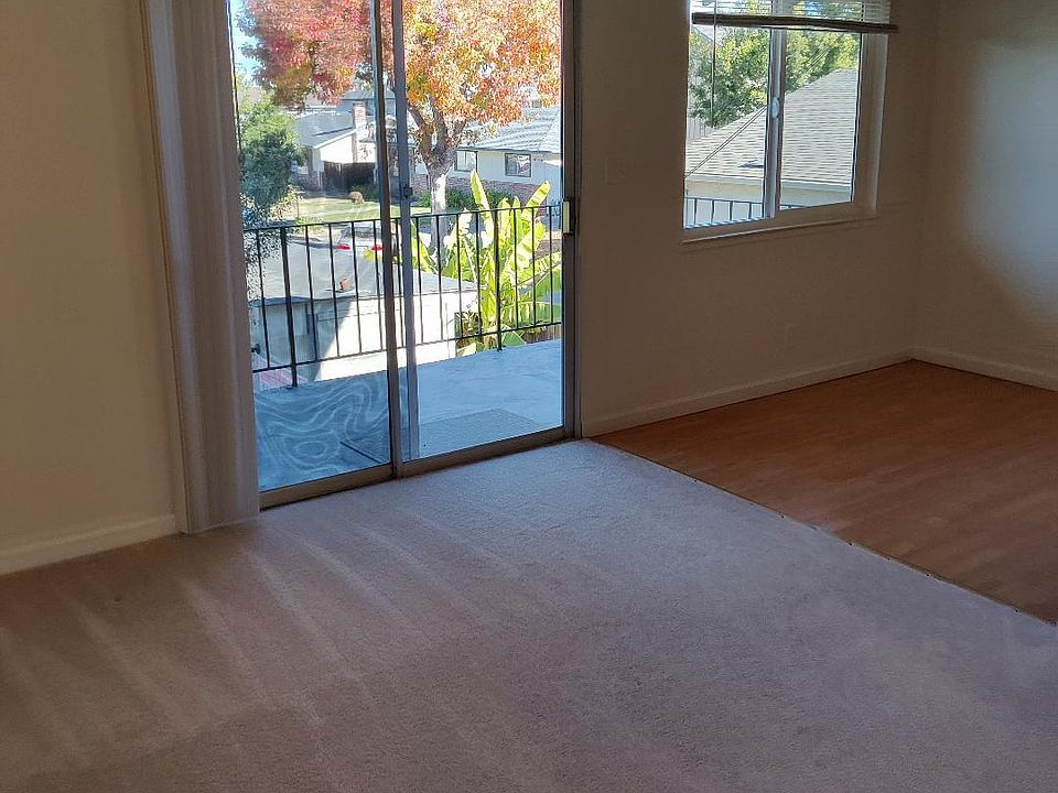 2nd image of 1629 Ottawa Ct #4
