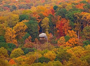 500 Delicious Rd, Linden, VA 22642