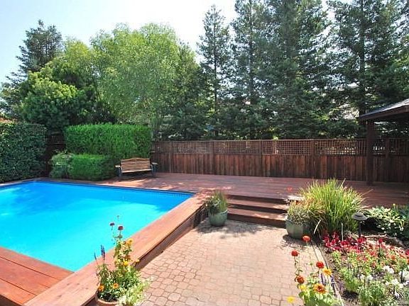 4th image of 1342 Larkin Dr