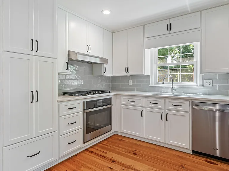 3708 Northcote Dr — Photo 9