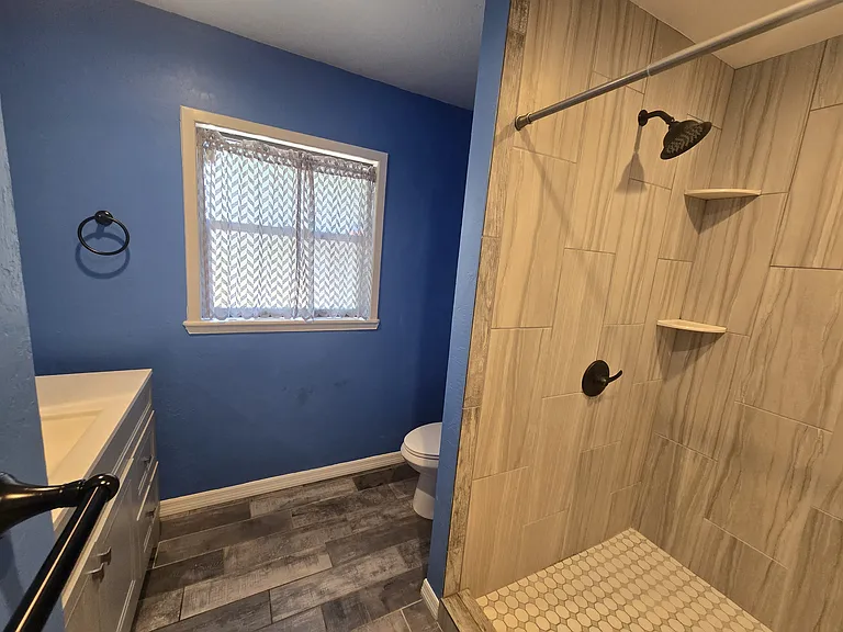 155 S Court St — Photo 12