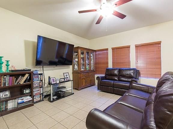 4th image of 3633 Macquarie Dr