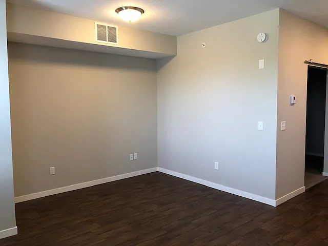 Studio Apt
552 Sq. Ft
