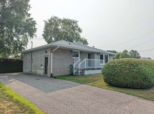 10 Strathcona Dr, North Bay, ON P1A2M7