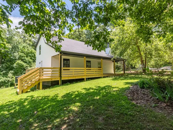 127 Shade Tree Ct, Pegram, TN 37143