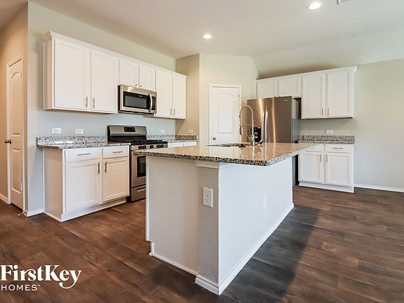 5th image of 4111 Magliana Ln