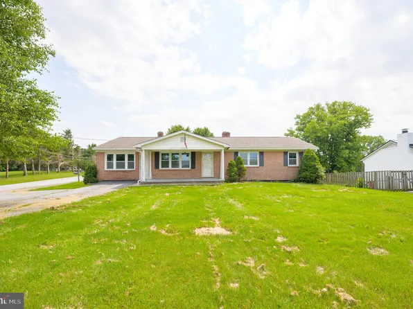 3208 Old Leetown Pike, Ranson, WV 25438