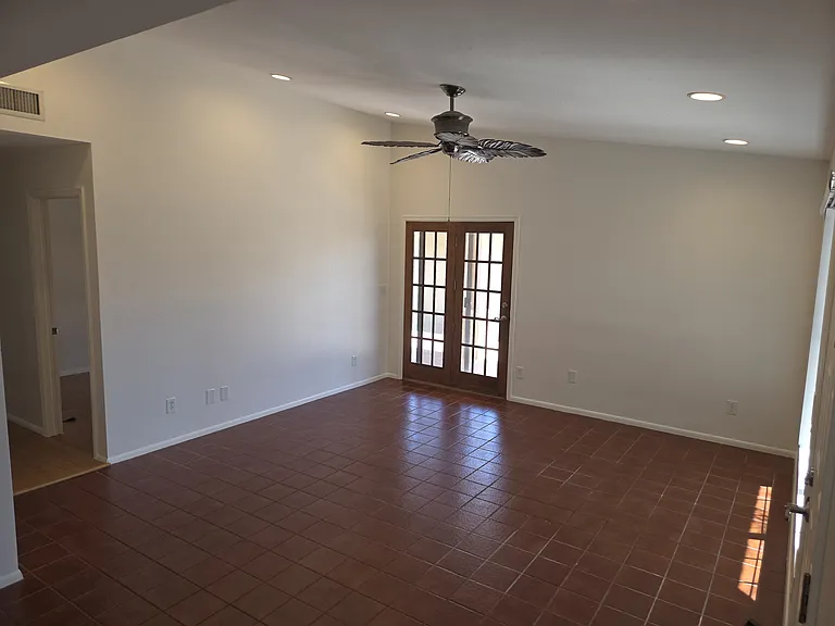 9629 S 44th St — Photo 10