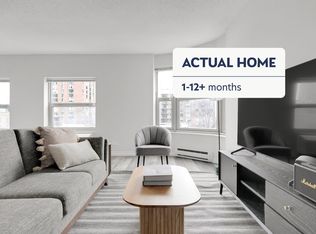 8 W Chestnut St FLOOR 6-ID544, Chicago, IL 60610