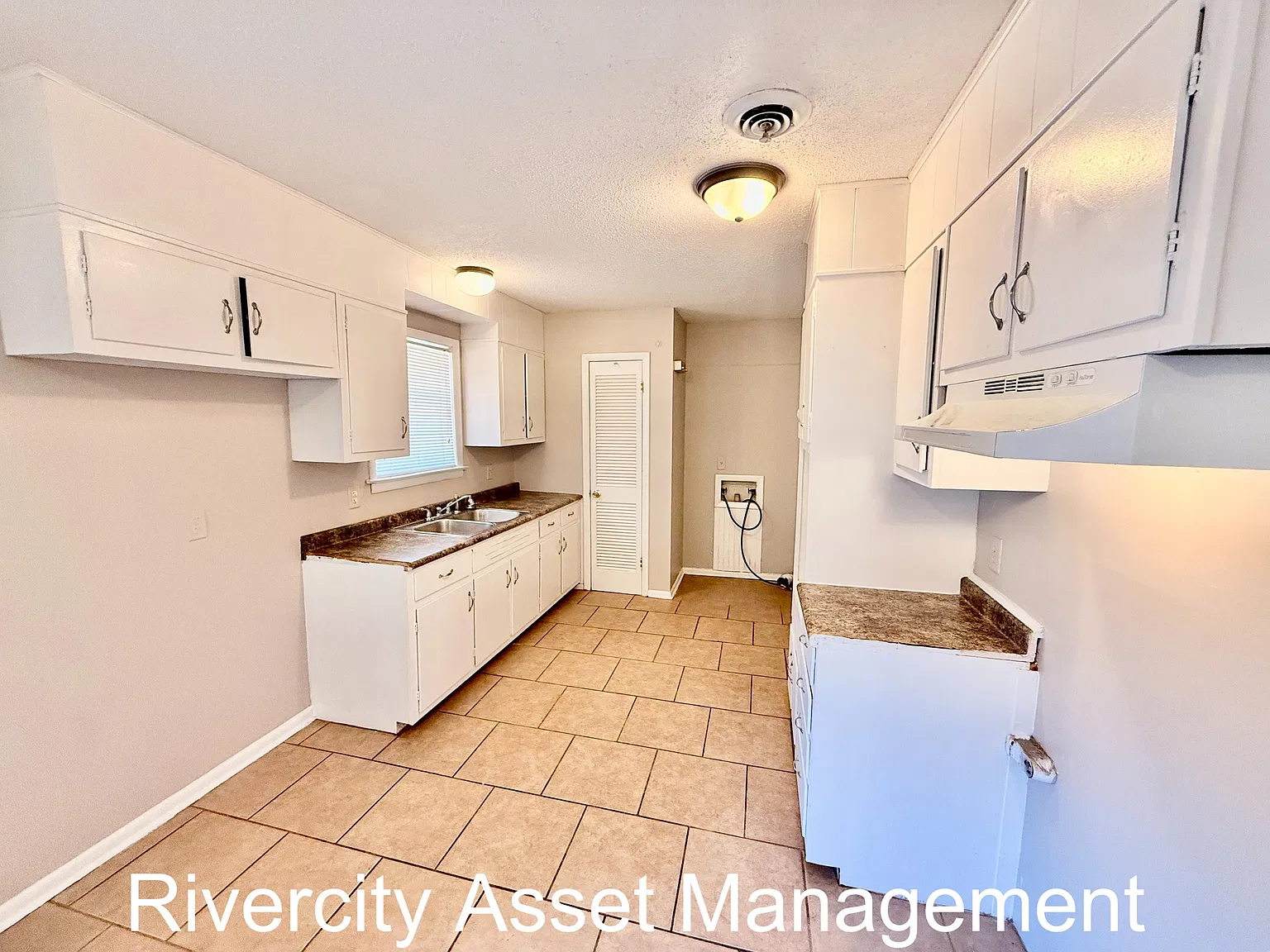 5060 Childs Drive - 1 — Photo 3