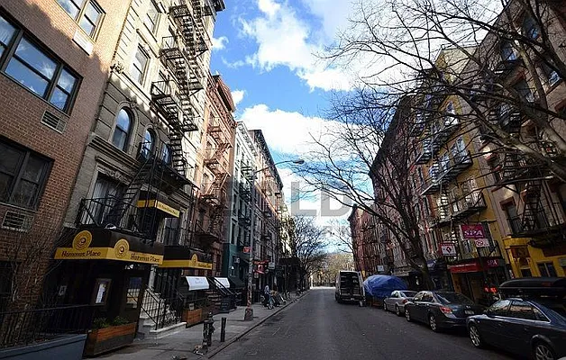 Rented by Bold New York | media 8