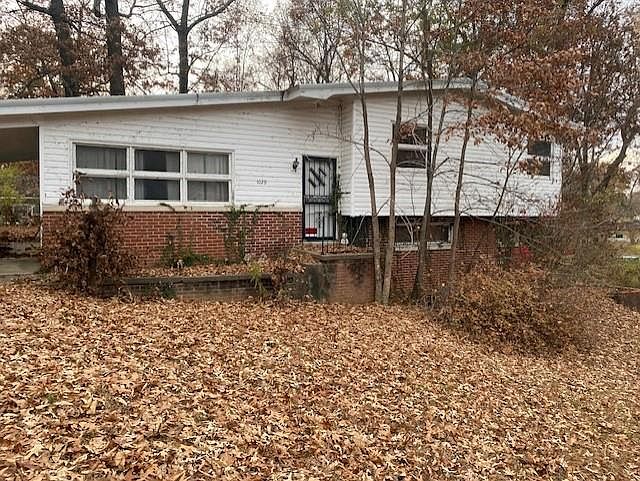 1st image of 1029 Parkwood Dr