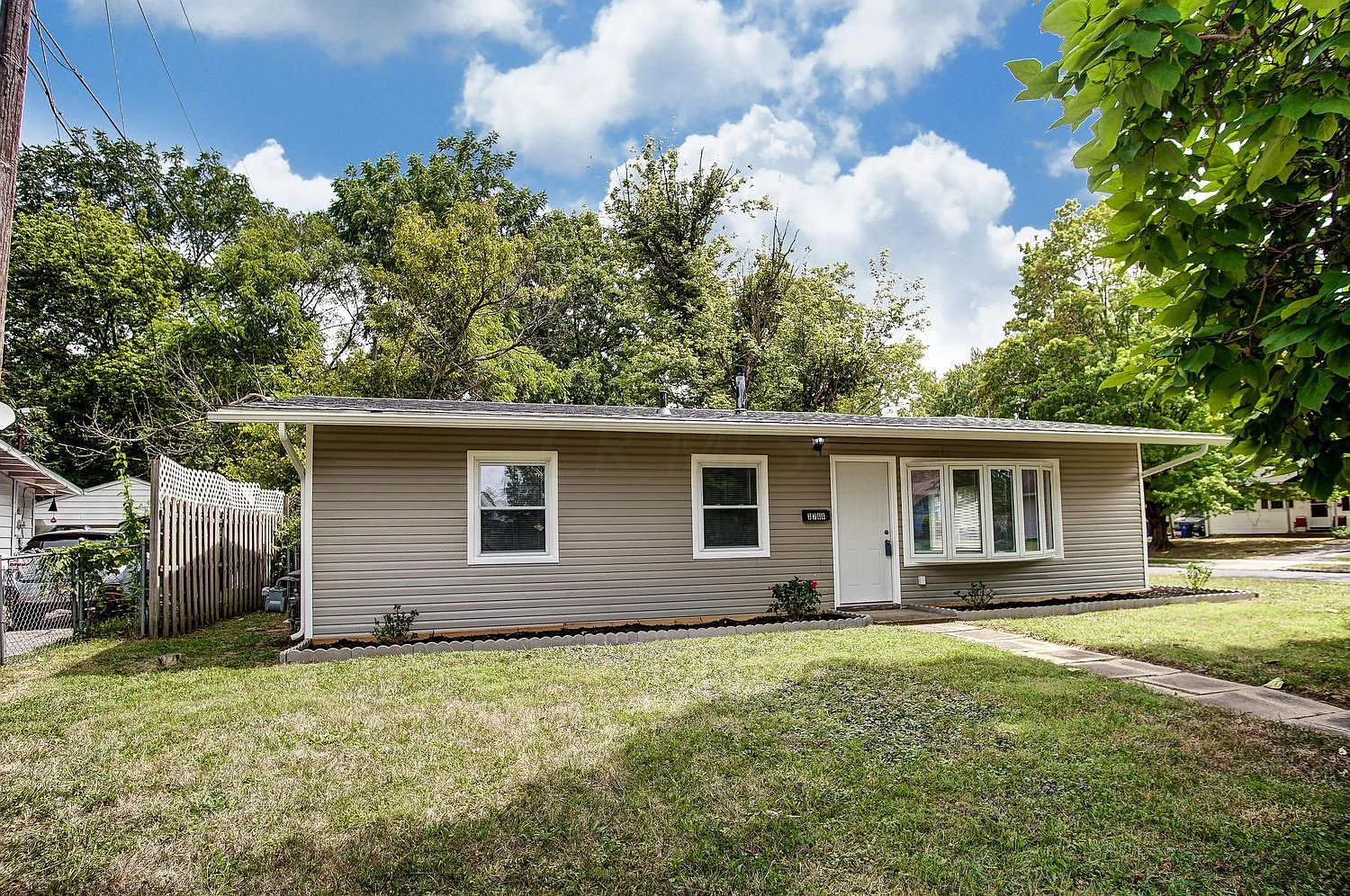 3768 Fayette Dr photo 1