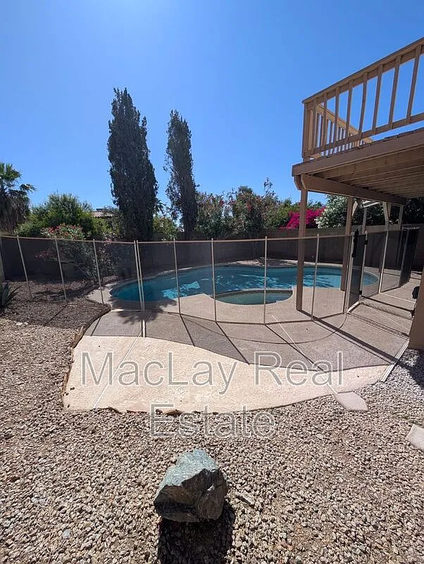 3 bed, 2.5 bath, 1728 sqft, $2,750 — Photo 2