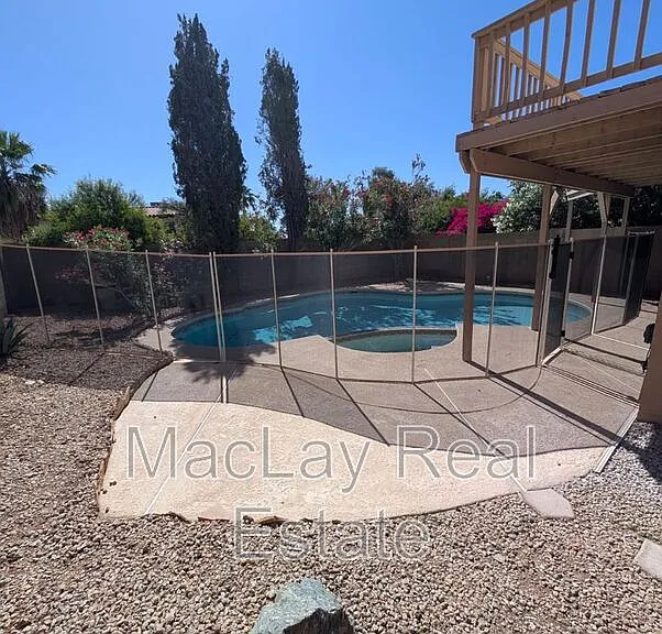 9223 S 45th Pl — Photo 2