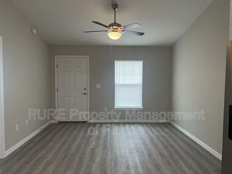 3 bed, 2.0 bath, $1,450 — Photo 2