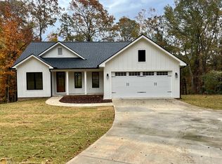 516 Winding Way, Hartwell, GA 30643