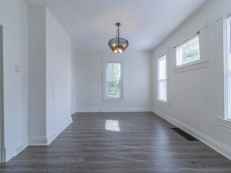 4016 Vinceton St — Photo 7