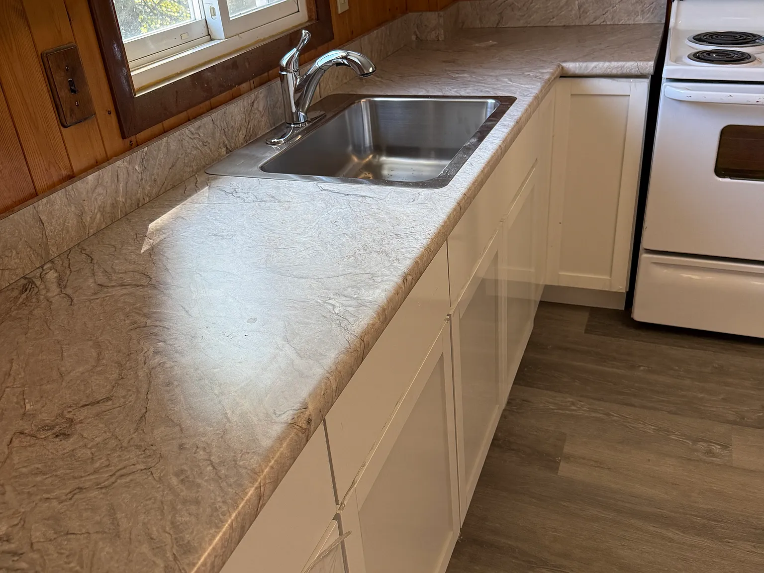 2 bed, 800 sqft, $1,440 — Photo 2