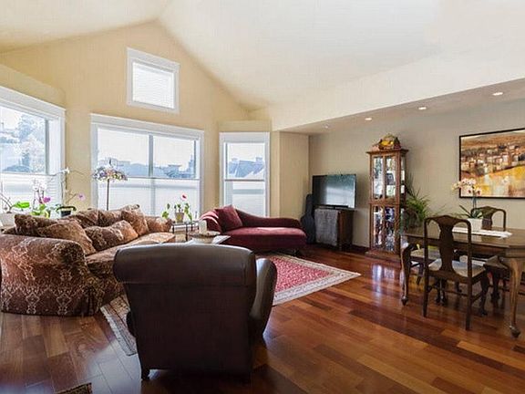 2nd image of 1006 Steiner St