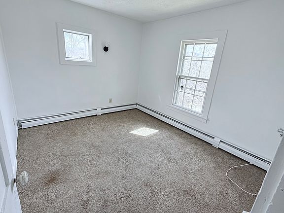 Bedroom 3
New Windows and Door 
(Image does not show)