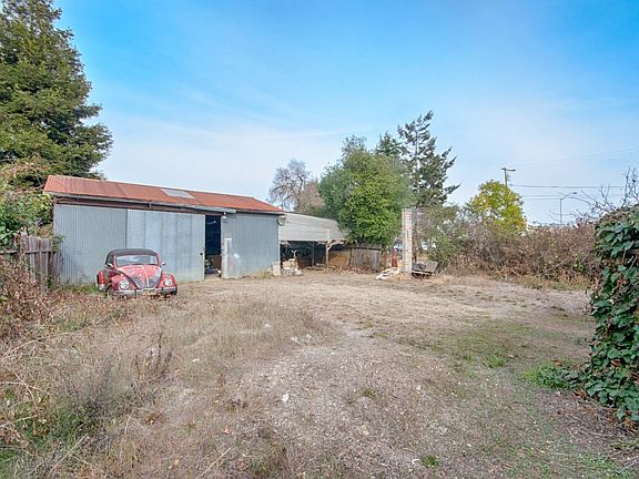 3rd image of 1795 30th Ave