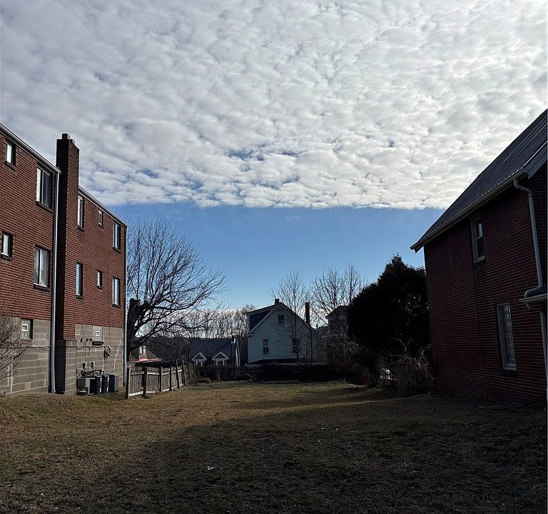 1st image of 0 Ormsby Ave