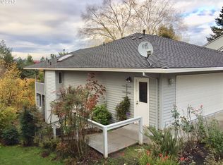 16977 SW Cherry Crest Dr, Lake Oswego, OR 97034