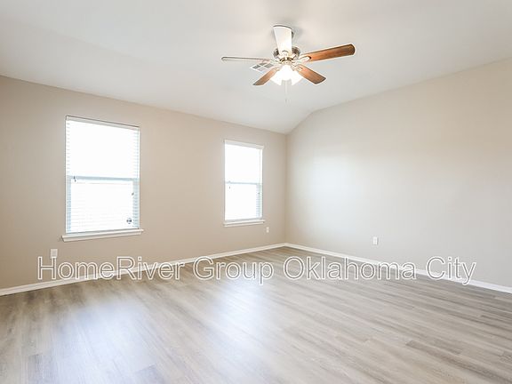 5th image of 3509 SE 94th St