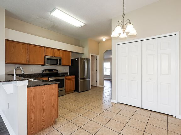 5th image of 11011 Whitecap Dr