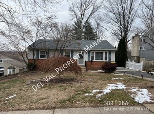 303 Overlook Ave, Willow Grove, PA 19090