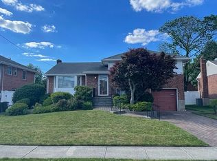 2493 Howard Rd, North Bellmore, NY 11710