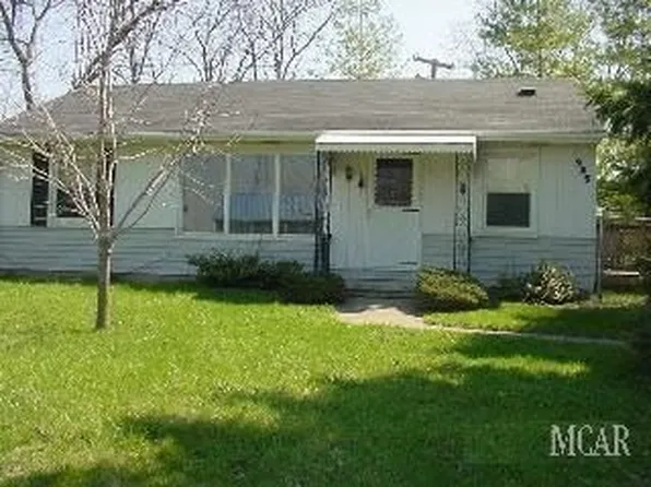925 Laplaisance Rd, Monroe, MI 48161